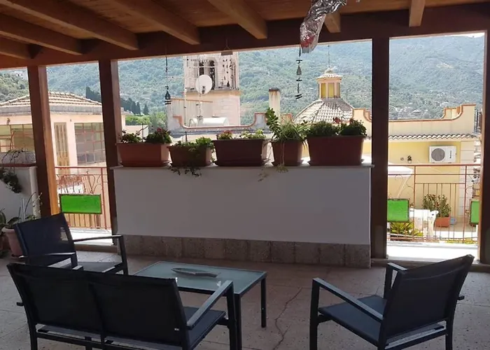 Casa Crispi 10 Apartment